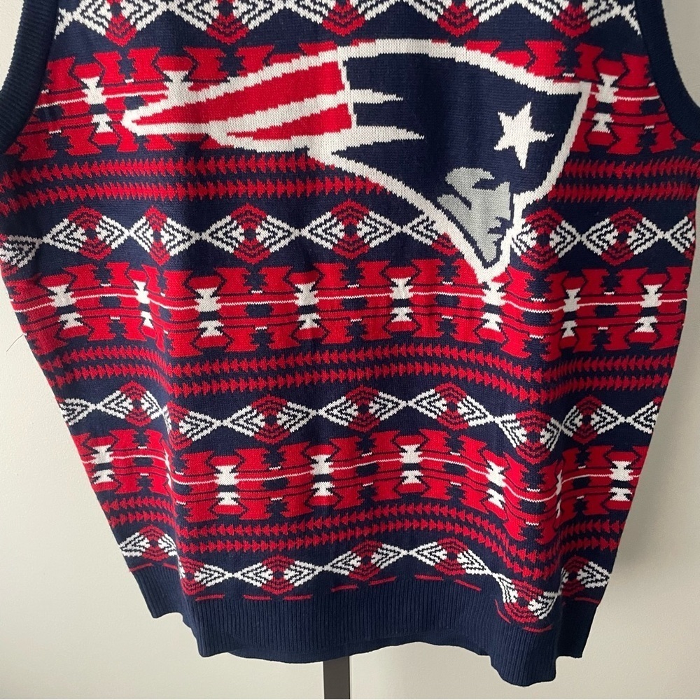 NFL New England Patriots Knit Sweater Vest Sports Football Mens XL NWT - Picture 4 of 8